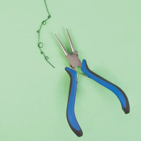 PlayBox: Pinza a becco con impugnatura gommata 13cm immagine 2