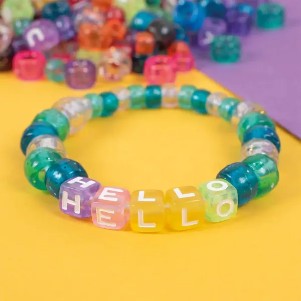 PlayBox: Set di perline colorate infilabili a forma di cilindro e cubo ABC confezione da 1000 pezzi immagine 4