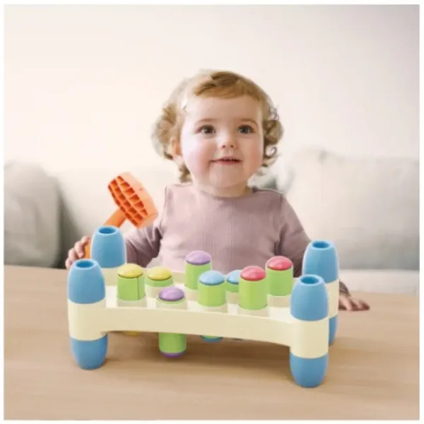 Quercetti: Gioco di abilità Play Eco Peggy con martello immagine 4