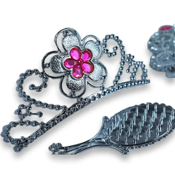 Set di bellezza da principessa con tiara e bacchetta magica immagine 3