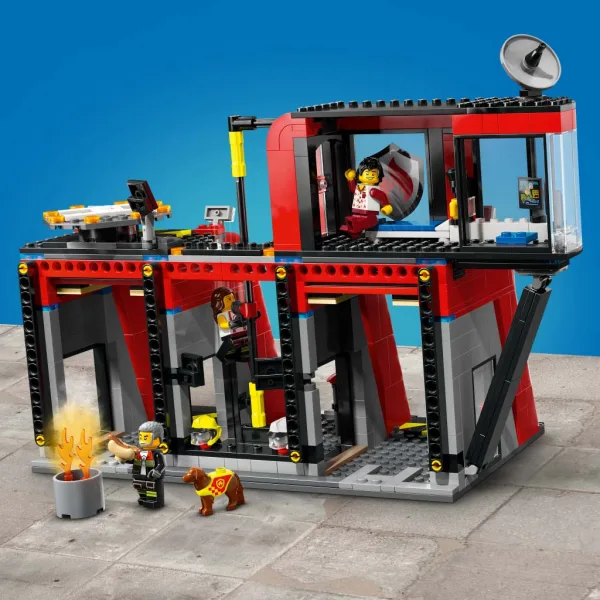 LEGO® City: Stazione dei pompieri e camion dei pompieri (60414) immagine 4