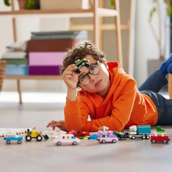 LEGO® Classic: Veicoli creativi (11036) immagine 4