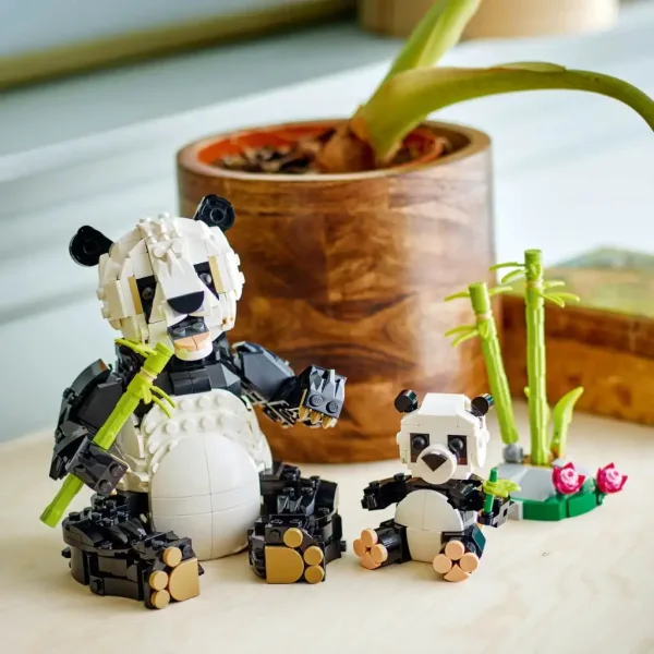 LEGO® Creator: Animali selvatici: Famiglia di panda (31165) immagine 4