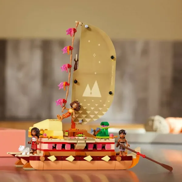 LEGO® Disney: La canoa di Vaiana piena di avventure (43270) immagine 3