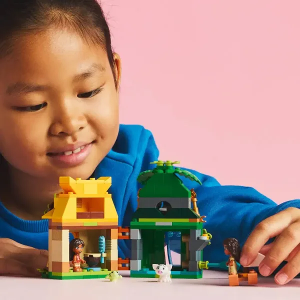 LEGO® Disney: Le allegre avventure di Vaiana sull'isola (43260) immagine 4