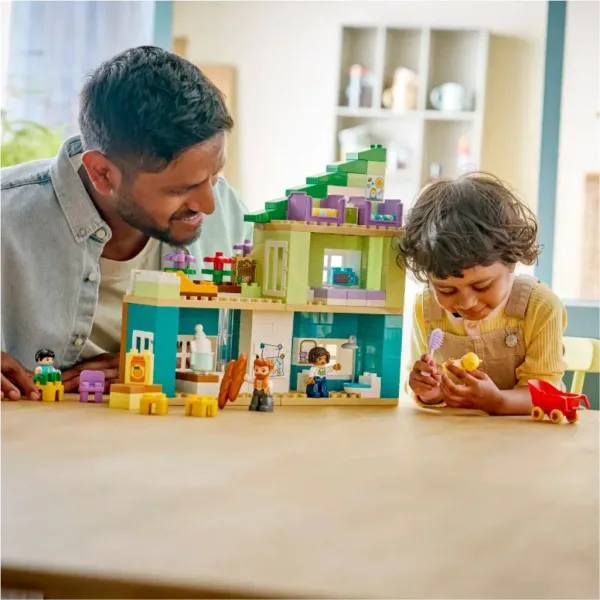 LEGO® DUPLO®: casa moderna 3 in 1 con figure (10470) immagine 4