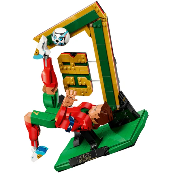 LEGO® Edizioni: Cristiano Ronaldo – Leggenda del calcio (43016) immagine 4