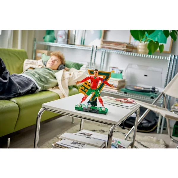 LEGO® Edizioni: Cristiano Ronaldo – Leggenda del calcio (43016) immagine 5