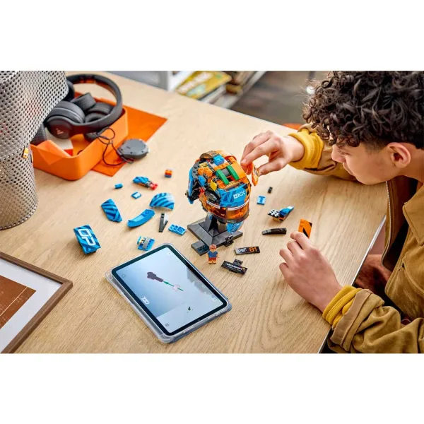LEGO® Editions: casco McLaren Mastercard F1® Team di Oscar Piastri (43017) immagine 4