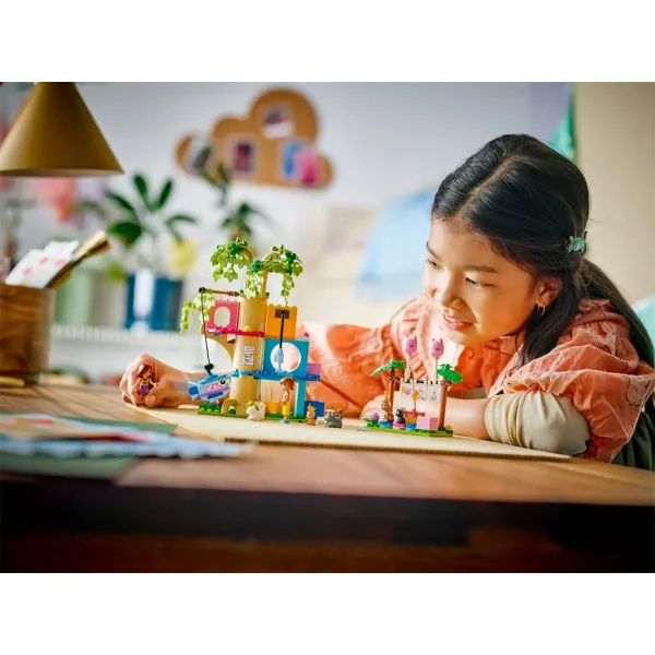 LEGO® Friends: Festa di compleanno dei gatti e casa sull'albero per gatti (42666) immagine 7