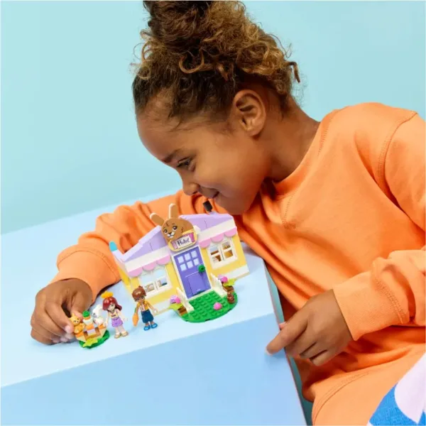 LEGO® Friends: Heartlake City rifugio per conigli (42679) immagine 4