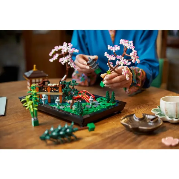 LEGO® Icons: Giardino giapponese (10315) immagine 6