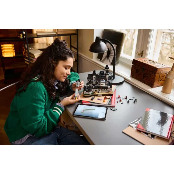 LEGO® Mercoledì: Accademia Nevermore (76788) immagine 5