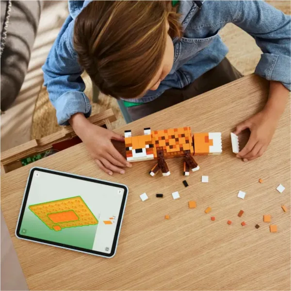 LEGO® Minecraft: La volpe (21588) immagine 5