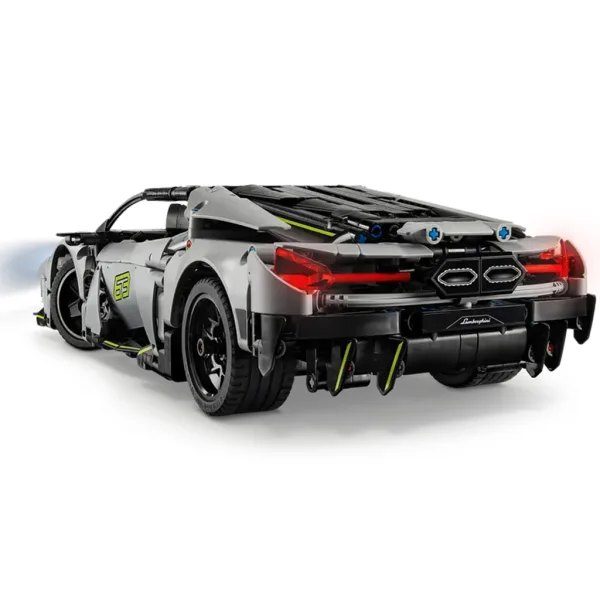 LEGO® Technic: Lamborghini Revuelto supercar sportiva (42214) immagine 4