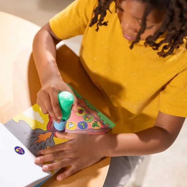 Melissa&Doug: Sticker WOW! Timbro adesivo – Dinosauro – Spin Master immagine 3
