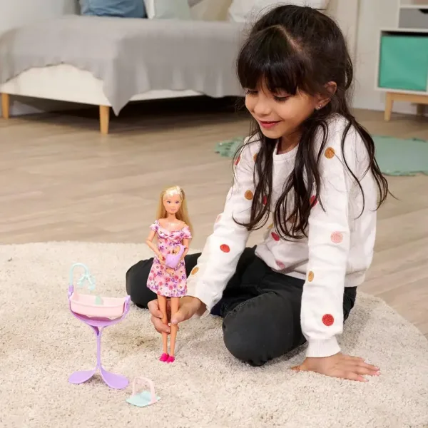 Steffi Love: Steffi bambola incinta con culla e accessori - Simba Toys immagine 8