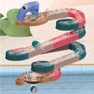 Avventura sullo scivolo degli squali