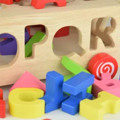 Beilaluna: Carro trainabile in legno con forme e lettere immagine 7
