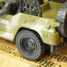 Combat Force 9: Veicolo militare con soldato e armi 22cm immagine 5
