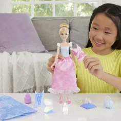 Disney Principesse: Set di gioco da favola con bambola di Cenerentola - Mattel immagine 2