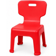 Grande sedia per bambini di colore rosso.