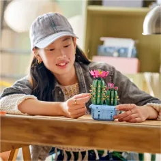 LEGO® Botanicals: Cactus in fiore (11509) immagine 4