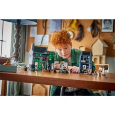LEGO® Harry Potter™: I negozi dei maghi di Zsebpiszok köz™ (76471) immagine 5