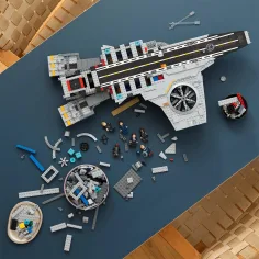 LEGO® Marvel: Helicarrier dello S.H.I.E.L.D. (76354) immagine 8