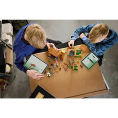 LEGO® Minecraft: Attacco dellevocatore al villaggio (21596) immagine 8