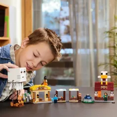 LEGO® Minecraft: Lattacco del dirigibile fantasma e del villaggio (21273) immagine 4