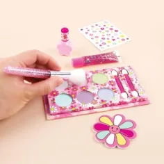 Make it Real: Set di trucco floreale Blooming Beauty immagine 3