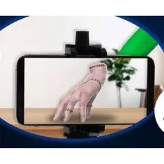 Mercoledì: Cosa, la mano, con effetti realistici immagine 2