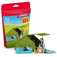 Schleich: Set da gioco Avventura in campeggio con Kim e il suo cagnolino (42745)