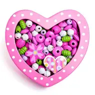 Set di perline in legno con cuoricini rosa