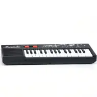 Sintetizzatore a 32 tasti
