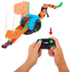 Hot Wheels: Let’s Race auto lancia serpente radiocomandato con macchina – Mattel immagine 4
