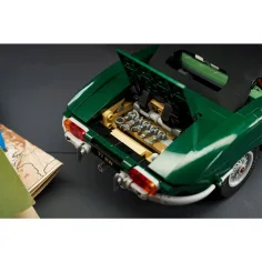 LEGO® Icons: Jaguar E-Type (11381) immagine 16