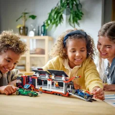 LEGO® City: camion F1® con auto F1® RB20 e AMR24 (60445) immagine 4