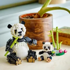 LEGO® Creator: Animali selvatici: Famiglia di panda (31165) immagine 4