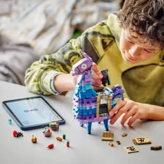 LEGO® Fortnite: Llama di Rifornimento (77071) immagine 4