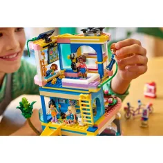 LEGO® Friends: Clubhouse di Heartlake City (42689) immagine 8