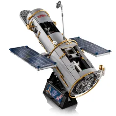 LEGO® Icons: Telescopio spaziale Hubble (11383) immagine 3
