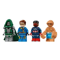 LEGO® Marvel: Vendicatori: Risveglio di Doctor Doom Quinjet (76347) immagine 2