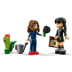 LEGO® Mercoledì: Genziana nera (76784) immagine 4