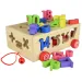 Beilaluna: Carrozza trainabile in legno con forme e numeri