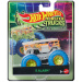 Hot Wheels Monster Trucks: 5 Alarm, macchinina in scala 1/64 con ruote blu che si illuminano al buio – Mattel