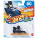 Hot Wheels: RacerVerse Batmobile in scala 1/64 – Mattel