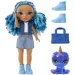 Rainbow High: Bambola sorellina Sapphire con accessori