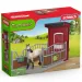 Schleich: Farm World - Set da gioco con box per stalla e figura di cavallo Mustang (42724)